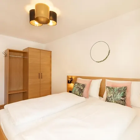 Hotel apartamentowy Lisal 4*