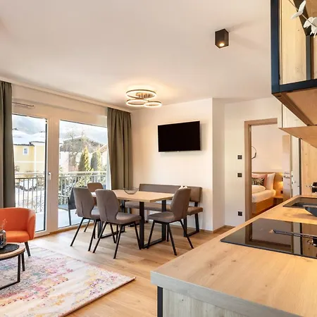 Apartmanhotel Lisal 4*