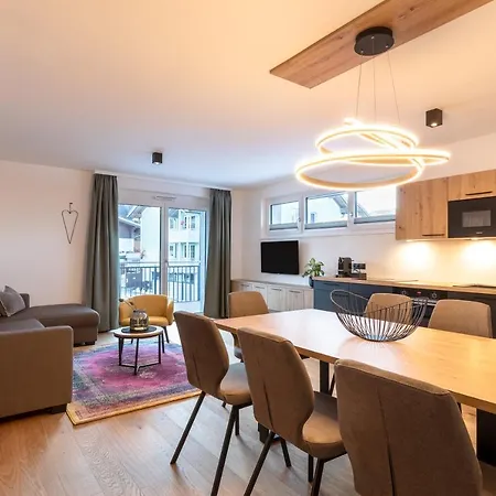 Lisal Apartmanhotel 4*