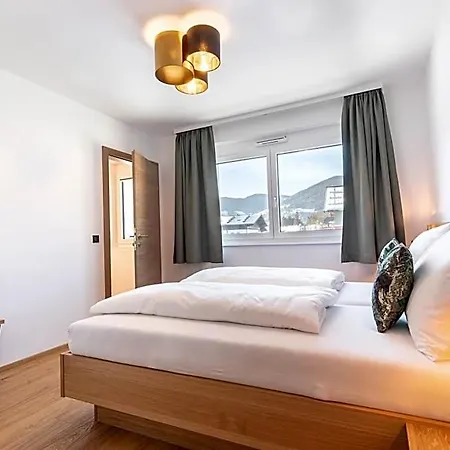 Lisal Aparthotel 4*